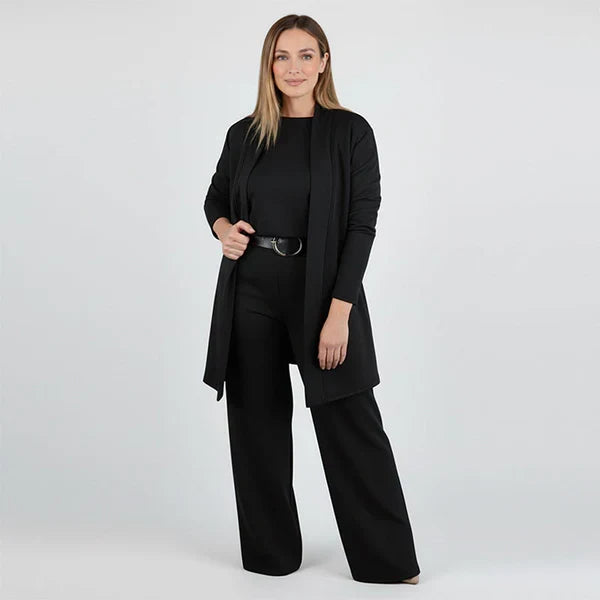 Cliona – Elegant Three-Piece Stretch Set